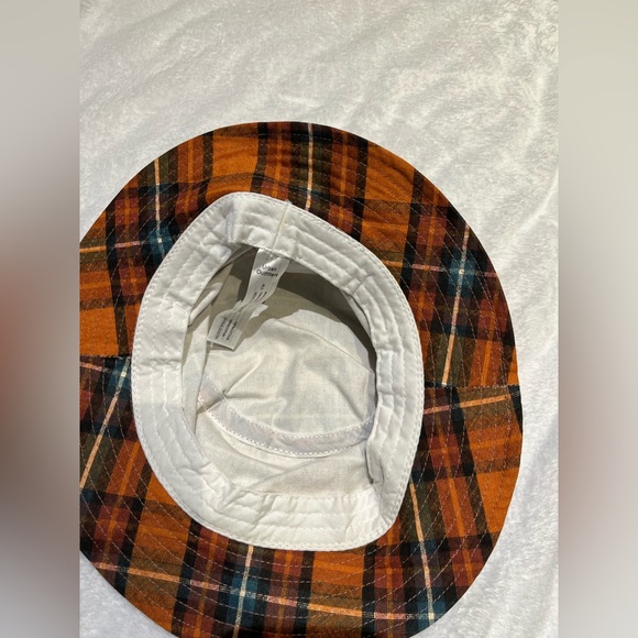 Urban outfitters bucket hat - Picture 2 of 3